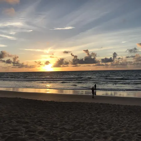 Apto INTEIRO em Vilas do Atlântico, a 50m da praia-3